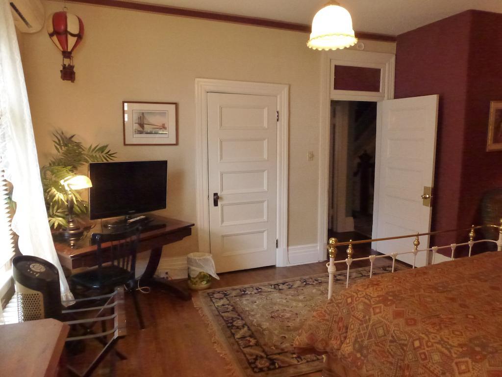 Auberge King Edward Bed And Breakfast Ottawa Room photo