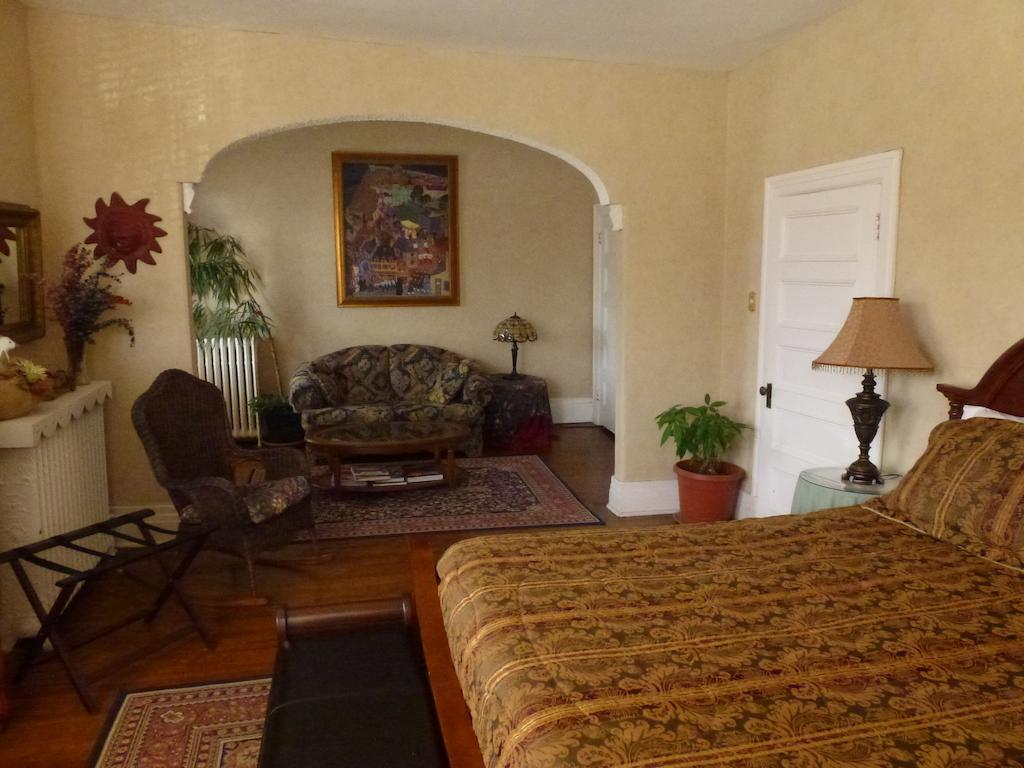 Auberge King Edward Bed And Breakfast Ottawa Room photo